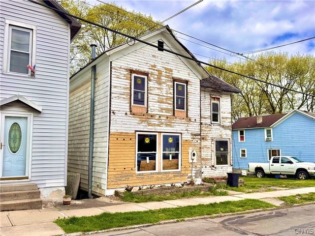 20 Venice Street, Auburn, NY 13021