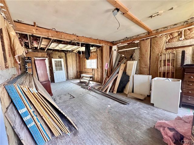 20 Venice Street, Auburn, NY 13021