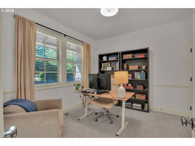 4823 IRELAND Ln, West Linn, OR 97068