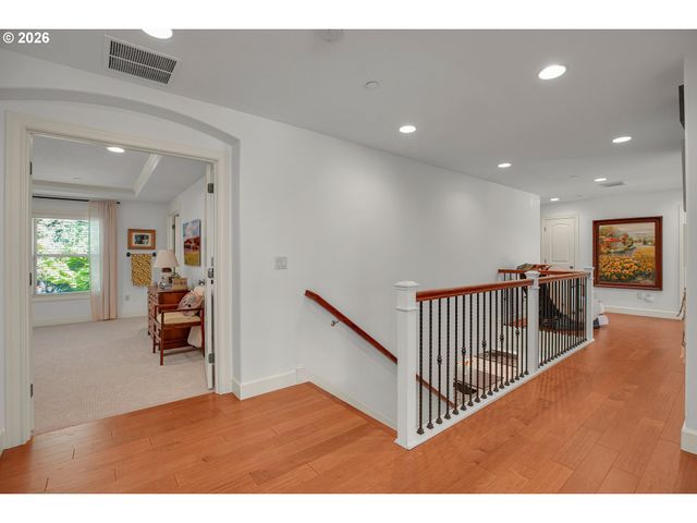4823 IRELAND Ln, West Linn, OR 97068