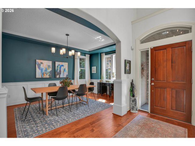 4823 IRELAND Ln, West Linn, OR 97068