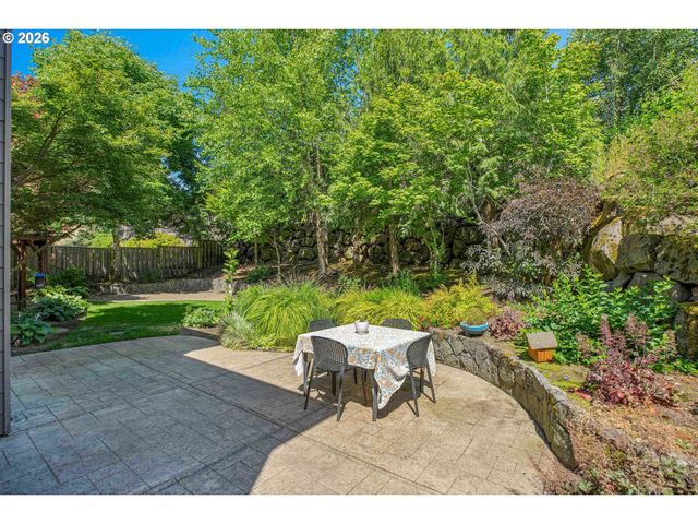 4823 IRELAND Ln, West Linn, OR 97068