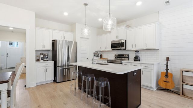 1330 Halter Park Dr, Gallatin, TN 37066