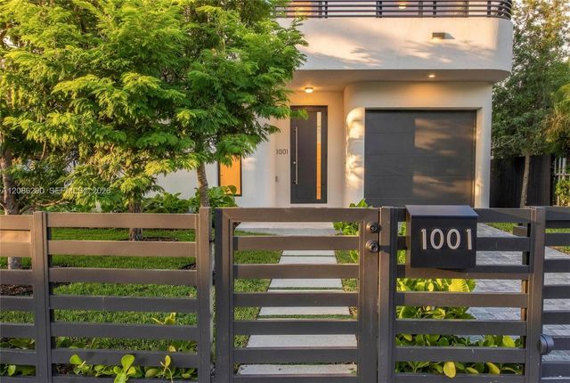 1001 SW 10 Avenue, Miami, FL 33130