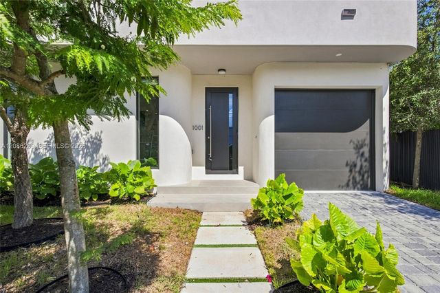 1001 SW 10 Avenue, Miami, FL 33130