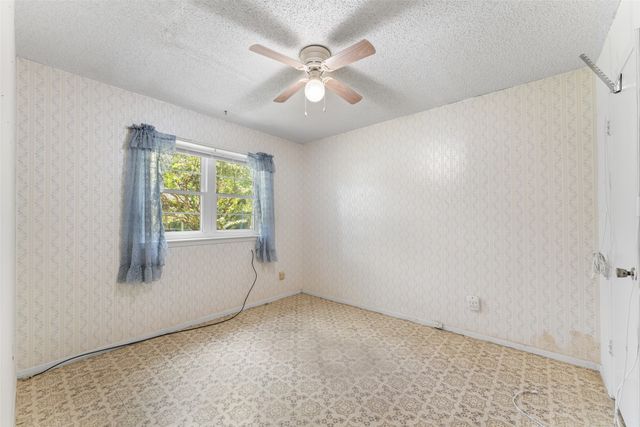 438 Parkview Drive, Duncanville, TX 75137
