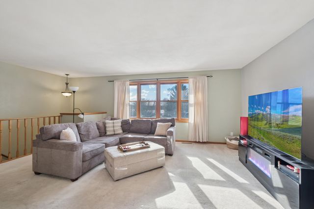 4812 Lanark Road, Mound, MN 55364