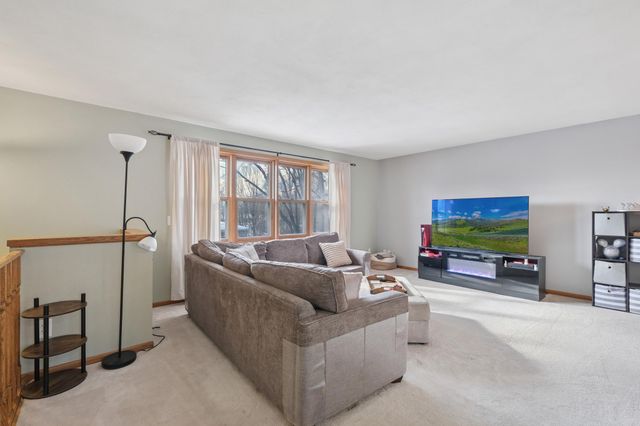 4812 Lanark Road, Mound, MN 55364