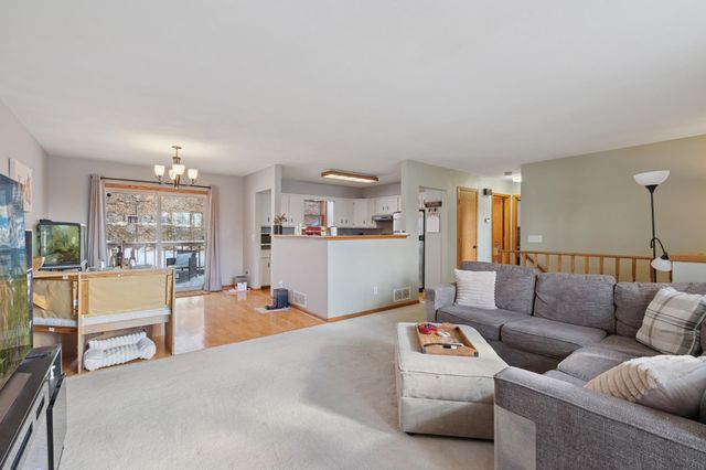 4812 Lanark Road, Mound, MN 55364