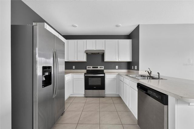 3894 SILVERSTREAM TER, Sanford, FL 32771