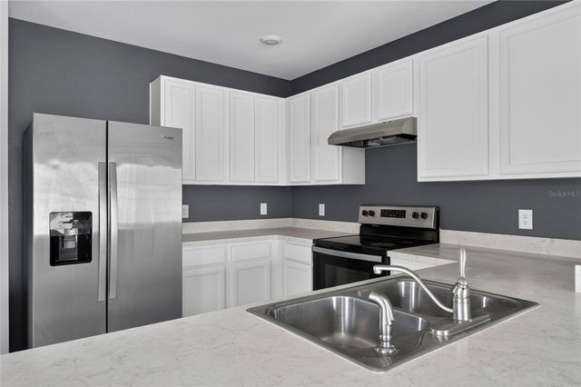 3894 SILVERSTREAM TER, Sanford, FL 32771