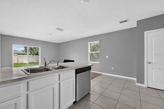 3894 SILVERSTREAM TER, Sanford, FL 32771