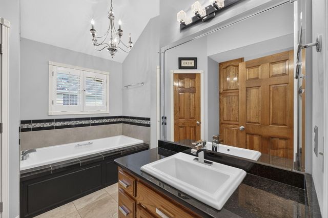5809 S Clay Avenue, Springfield, MO 65810
