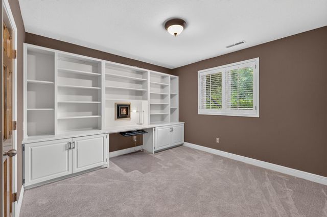 5809 S Clay Avenue, Springfield, MO 65810