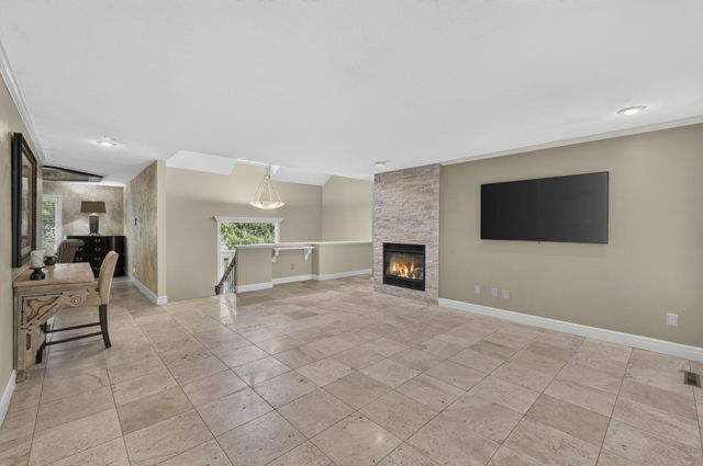 5809 S Clay Avenue, Springfield, MO 65810