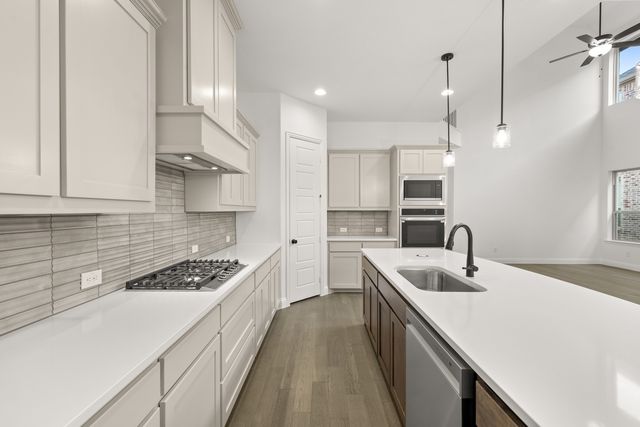 2713 Chambray Lane, Mansfield, TX 76063