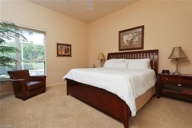 5815 PERSIMMON WAY, Naples, FL 34110