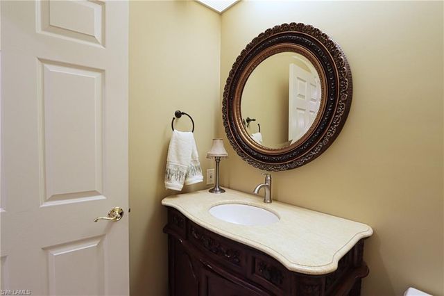 5815 PERSIMMON WAY, Naples, FL 34110