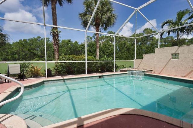 5815 PERSIMMON WAY, Naples, FL 34110
