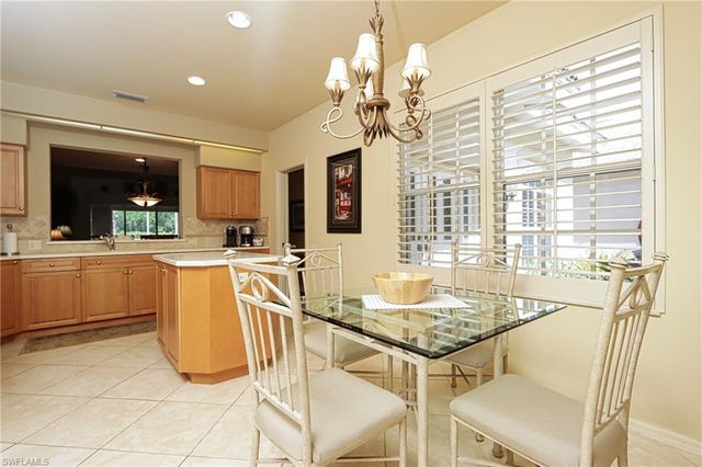 5815 PERSIMMON WAY, Naples, FL 34110