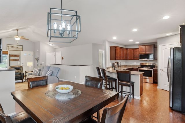 14408 Greenbelt Drive, Urbandale, IA 50323