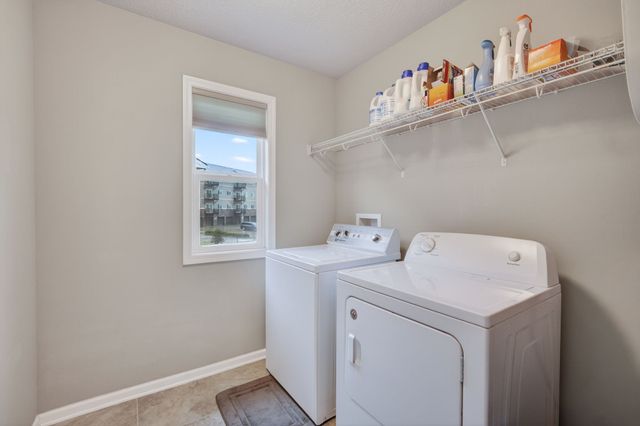 14408 Greenbelt Drive, Urbandale, IA 50323