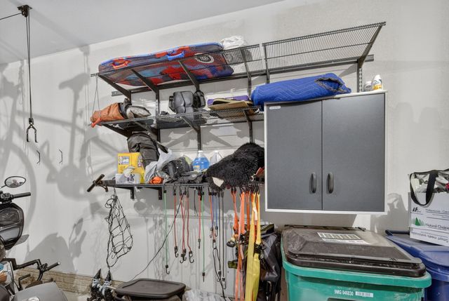 14408 Greenbelt Drive, Urbandale, IA 50323