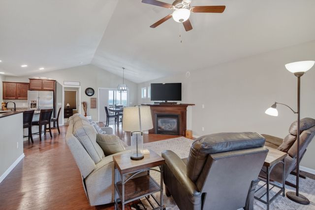 14408 Greenbelt Drive, Urbandale, IA 50323