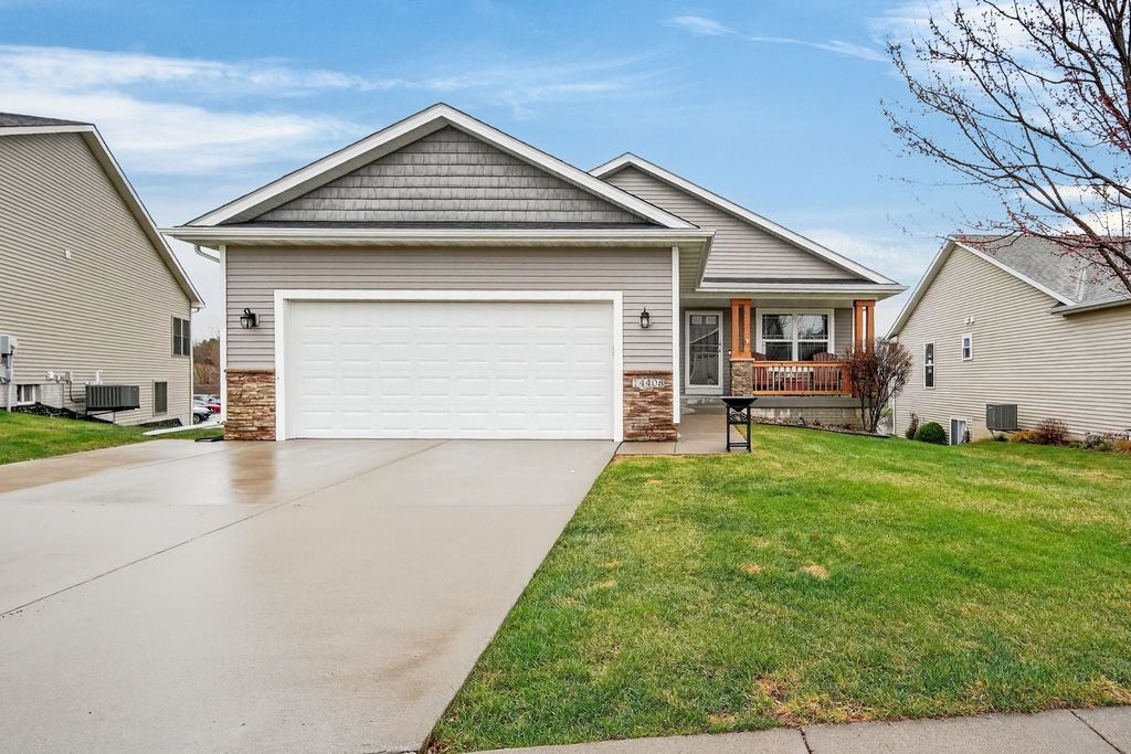 14408 Greenbelt Drive, Urbandale, IA 50323