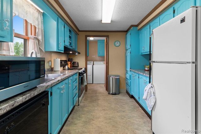 704 Webber Court, Linden, MI 48451