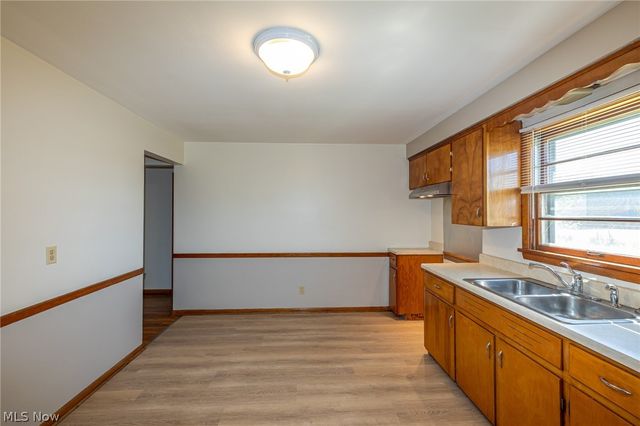3264 Estelle Avenue, Lorain, OH 44052