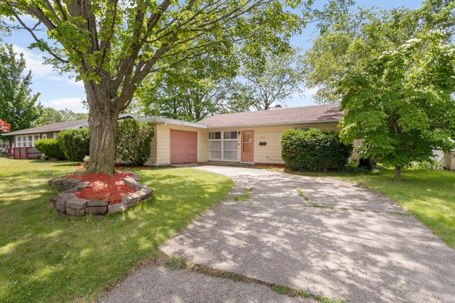 3220 Rexford Drive, South Bend, IN 46615