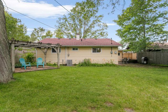3220 Rexford Drive, South Bend, IN 46615
