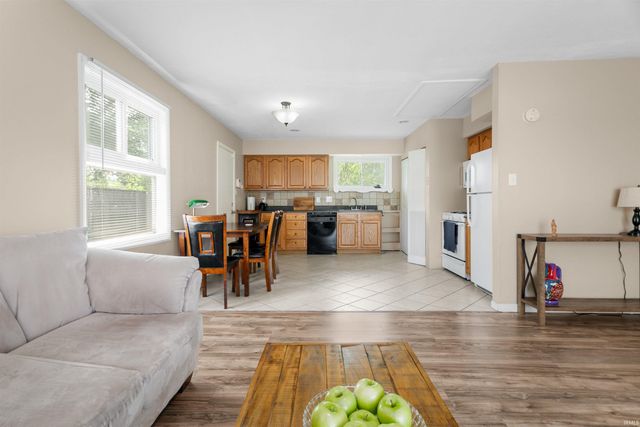 3220 Rexford Drive, South Bend, IN 46615