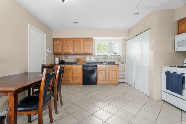 3220 Rexford Drive, South Bend, IN 46615