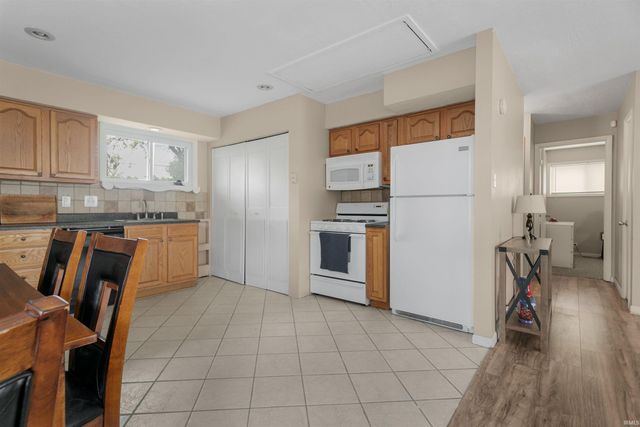 3220 Rexford Drive, South Bend, IN 46615