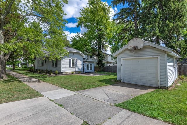 202 Corona Avenue, Oakwood, OH 45419