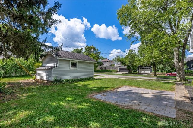 202 Corona Avenue, Oakwood, OH 45419