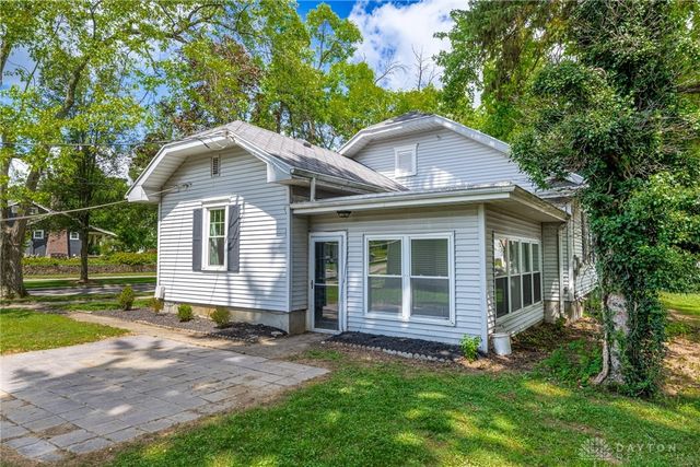 202 Corona Avenue, Oakwood, OH 45419