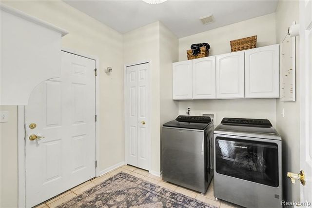 5143 Territorial Road, Grand Blanc, MI 48439