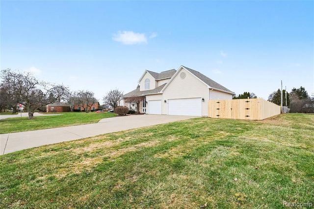 5143 Territorial Road, Grand Blanc, MI 48439