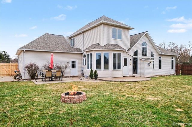 5143 Territorial Road, Grand Blanc, MI 48439