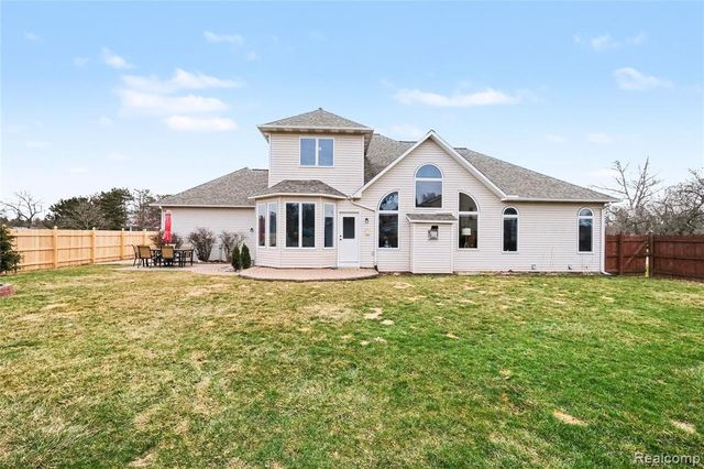 5143 Territorial Road, Grand Blanc, MI 48439