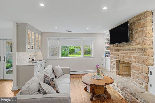 830 GREGORY RD, Rydal, PA 19046