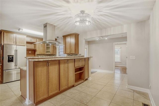 905 Milam Circle, Clarkston, GA 30021