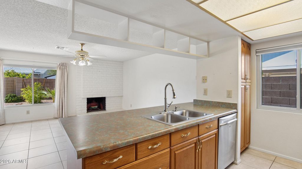 11040 S TOMAH Street, Phoenix, AZ 85044 — photo 5