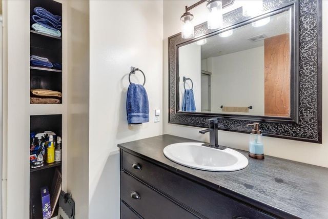 1703 N Skyview, Wichita, KS 67212