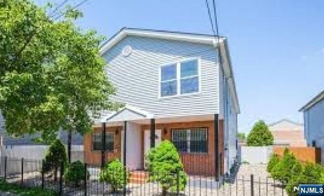 34 Holland Street, Newark, NJ 07103