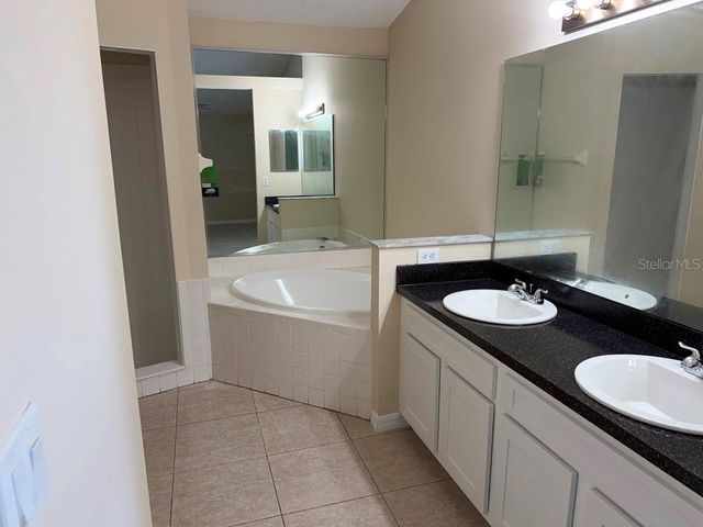 2915 COLLEEN CIRCLE, Kissimmee, FL 34744