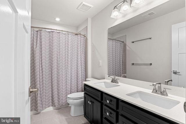 102 TYLER DR, Hanover, PA 17331